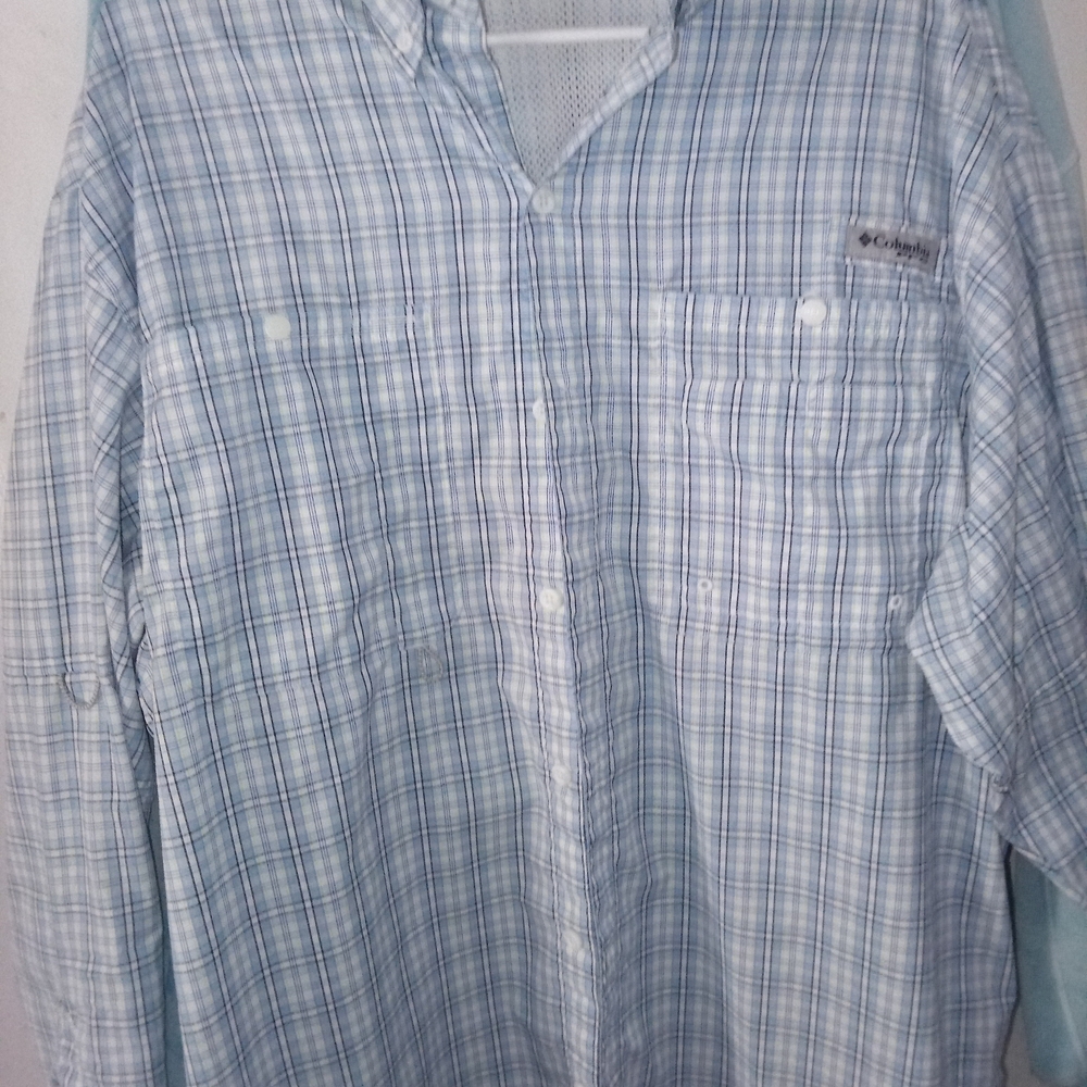 Columbia Men's Light Blue Checkered Shirt